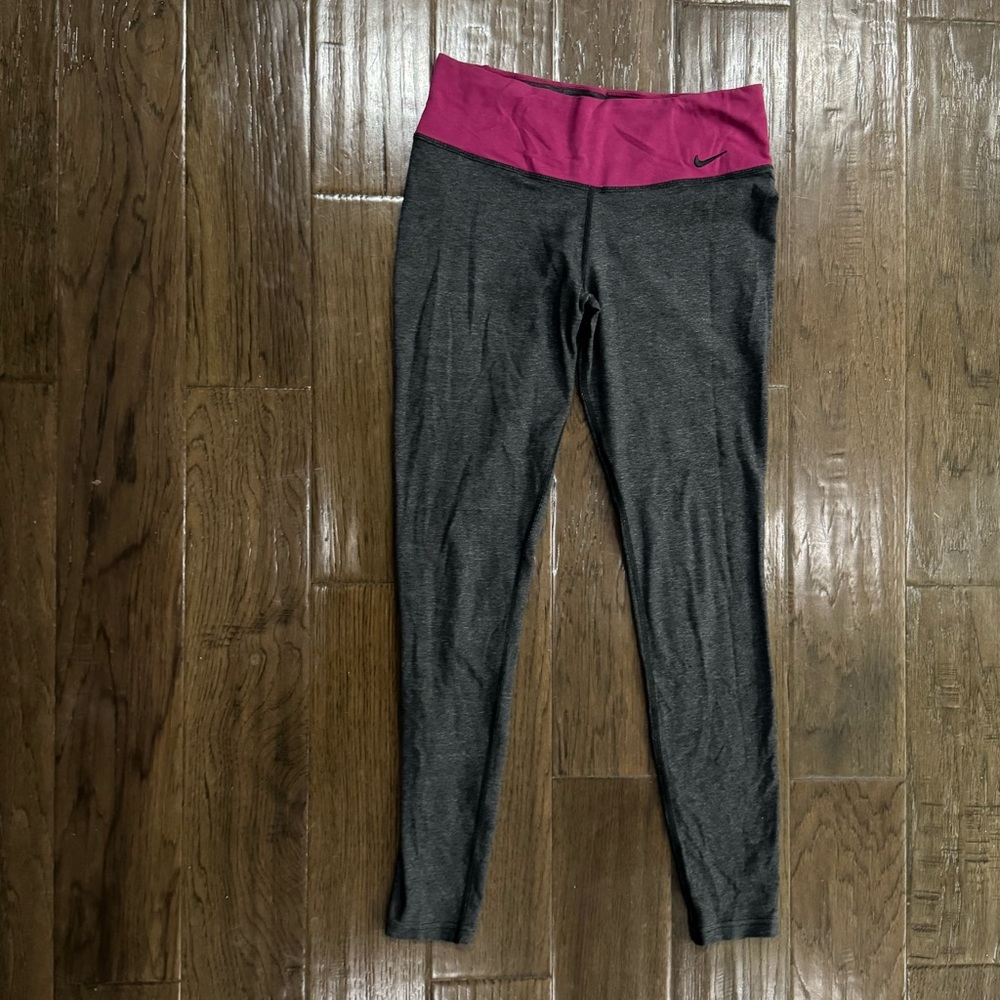 Nike Gray and Pink Leggings with Elastic Waistband